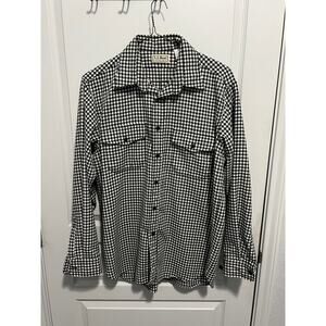 LL Bean black and white Men's heavy long sleeve size large